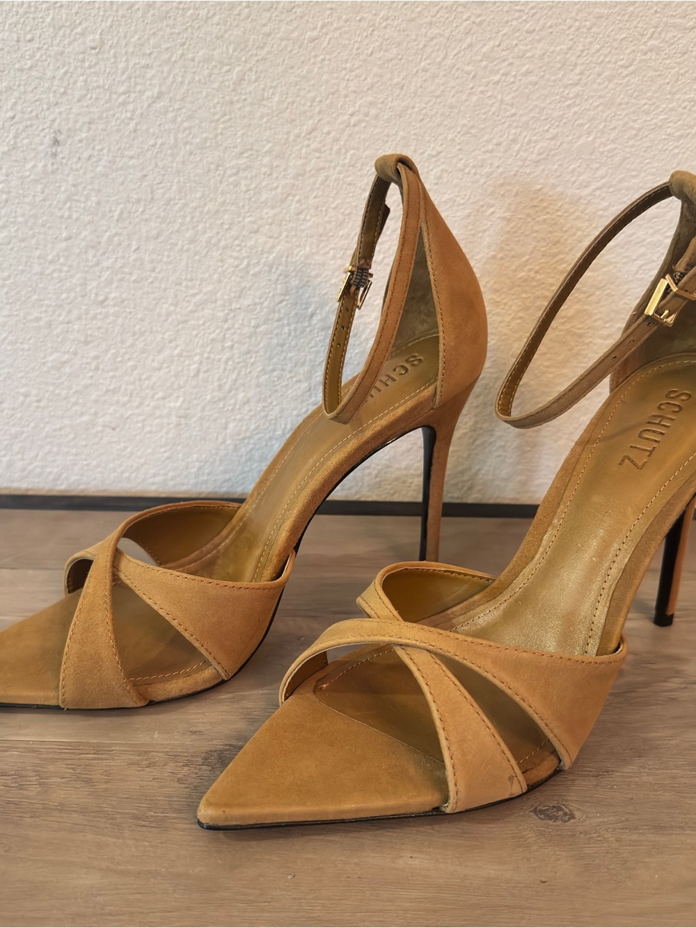 Schutz Hilda Leaf Suede Stiletto Sandals Dried Pistachio Pointed Toe 9B - Picture 5 of 8